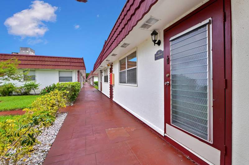 1 bedroom Condominium at 195 Waterford Crescent, Kings Point Waterford Condos, Delray Beach — photo 3