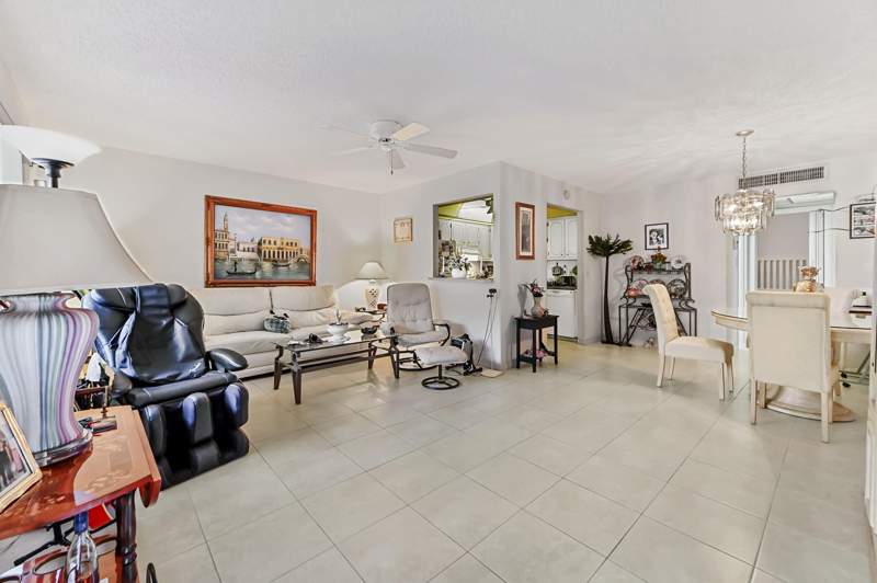 1 bedroom Condominium at 195 Waterford Crescent, Kings Point Waterford Condos, Delray Beach — photo 4