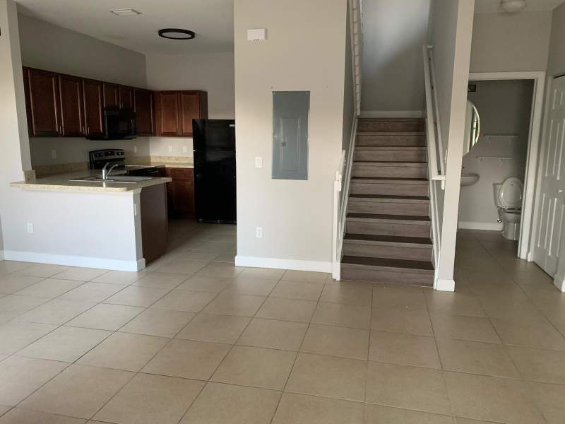 2 bedroom Townhouse at 3536 NW 29th Place #3536, Edc Associates Plat, Lauderdale Lakes — photo 4