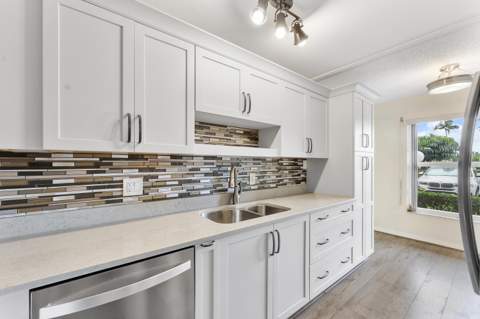 1160 Mahogany Way #103, Delray Beach FL - photo 7 of 26