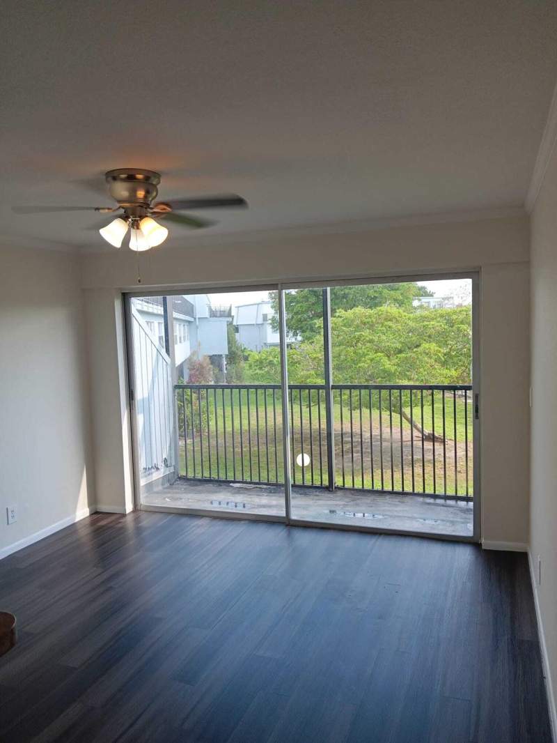 2 bedroom Condominium at 9500 SW 3rd Street #222, Village Green Of Boca Raton Condo, Boca Raton — photo 2