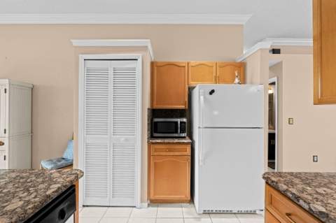 656 Lake Wellington Drive, Wellington FL - photo 12 of 39
