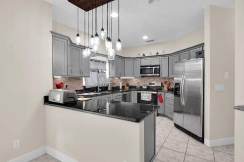 2728 Serenity Circle, Fort Pierce FL - photo 14 of 44