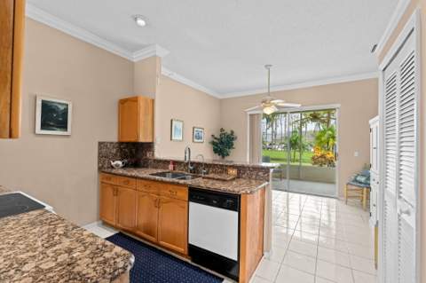 656 Lake Wellington Drive, Wellington FL - photo 9 of 39