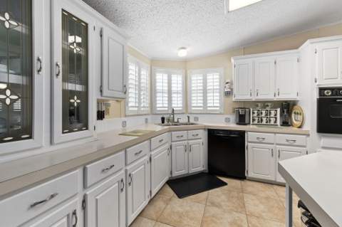 3342 Columbrina Circle, Port St. Lucie FL - photo 11 of 31
