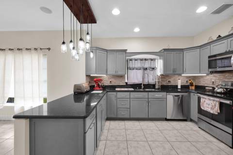 2728 Serenity Circle, Fort Pierce FL - photo 15 of 44