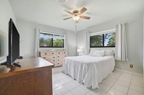 720 N Crescent Drive, Hollywood FL - photo 24 of 38