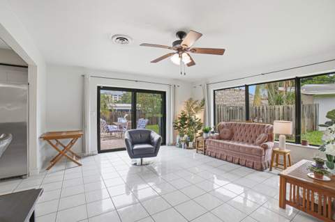 720 N Crescent Drive, Hollywood FL - photo 17 of 38