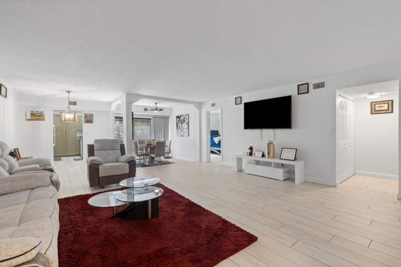 3 bedroom Condominium at 9592 SW 1st Court #13-F, Patios Of Oakwood Condo, Coral Springs — photo 3