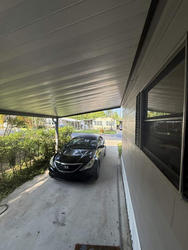 2 bedroom Manufactured Home at 6761 NW 44th Avenue, Deerfield Lake, Coconut Creek — photo 5