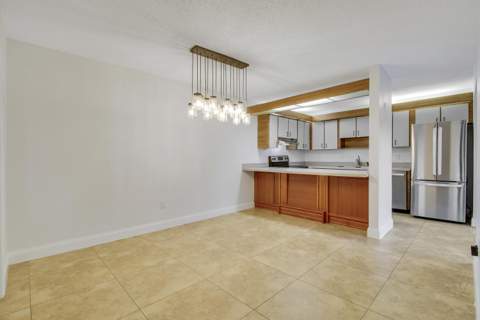 825 Center Street #5A, Jupiter FL - photo 10 of 46