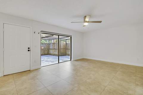 825 Center Street #5A, Jupiter FL - photo 7 of 46