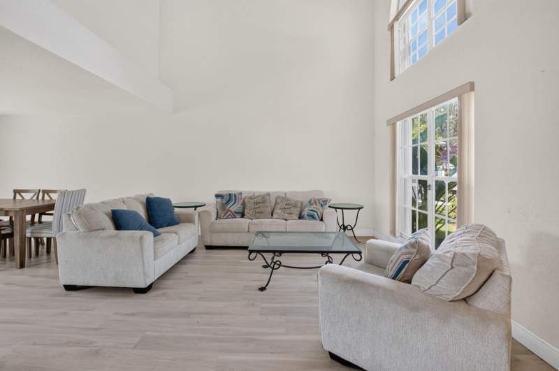 4 bedroom Single Family Residence at 4060 Sea Grape Circle, Sabal Lakes, Delray Beach — photo 2