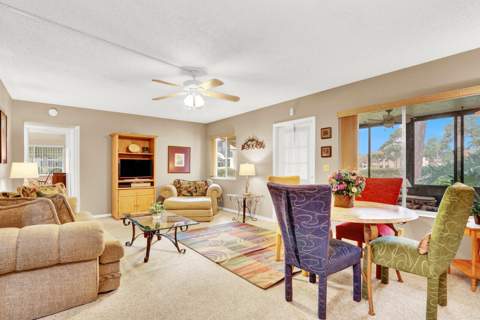 338 Knotty Pine Circle #D-1, Greenacres FL - photo 9 of 21