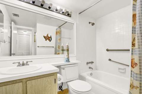 338 Knotty Pine Circle #D-1, Greenacres FL - photo 14 of 21