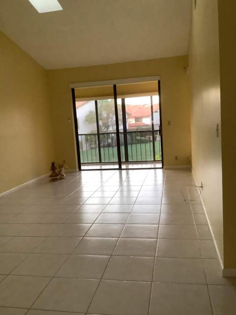 7755 La Mirada Drive #31cr, Boca Raton FL - photo 6 of 18