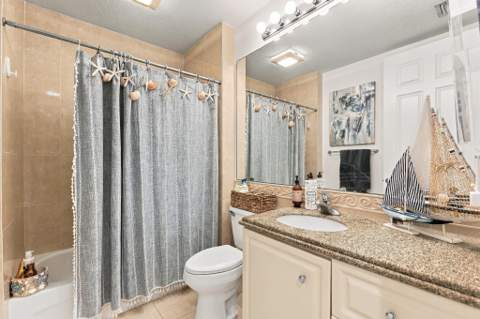 36 Harbour Isle Drive #303, Fort Pierce FL - photo 21 of 39