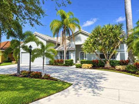 492 NW 162Nd Avenue, waterfront for sale in Pembroke Pines