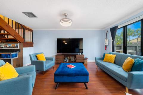 8847 Cleary Boulevard, Plantation FL - photo 7 of 33
