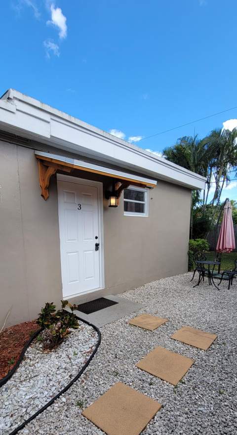 1000 NE 17th Court, Fort Lauderdale FL - photo 19 of 42