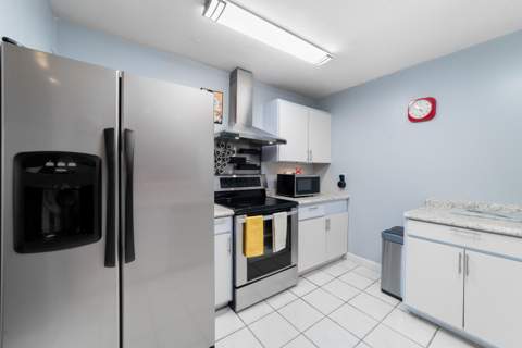 8847 Cleary Boulevard, Plantation FL - photo 12 of 33