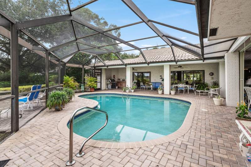 4 bedroom Single Family Residence at 9 Alnwick Road, Burwick, Palm Beach Gardens — photo 5