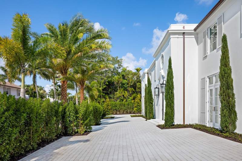 7 bedroom Single Family Residence at 301 Plantation Road, East Shore, Palm Beach — photo 4