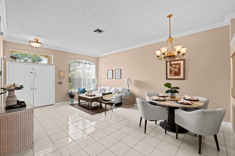 3 bedroom Single Family Residence at 656 Lake Wellington Drive, Monterey On The Lake, Wellington — photo 3