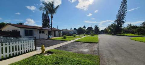 361 NW 42nd Street, Deerfield Beach FL - photo 6 of 32
