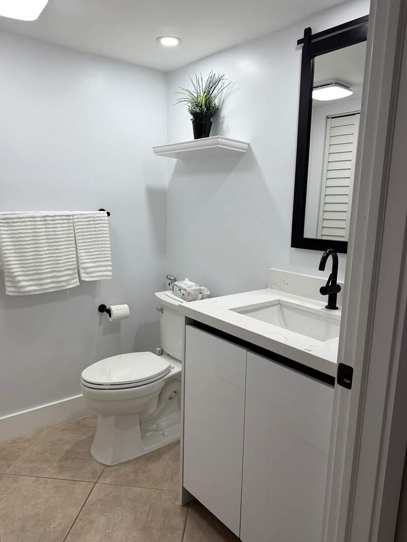 1 bedroom Condominium at 13705 SW 12th Street #311B, Suffolk At Century Village, Pembroke Pines — photo 5