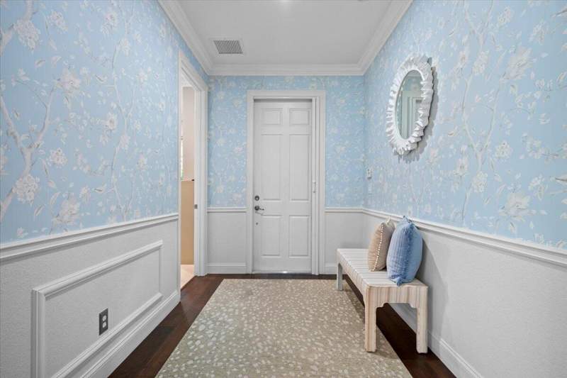 4 bedroom Single Family Residence at 128 Umbrella Place, Rialto, Jupiter — photo 2