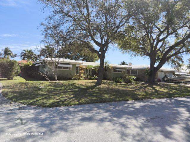 4 bedroom Single Family Residence at 370 SE 14th Avenue, Snug Harbor Sec One, Pompano Beach — photo 2