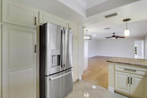 442 French Royale Circle, Atlantis FL - photo 15 of 49