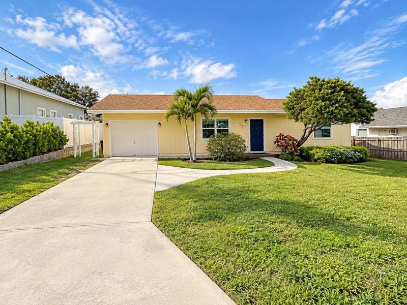 2 bedroom Single Family Residence at 7389 SE Flamingo Way, Hobe Heights, Hobe Sound — photo 1