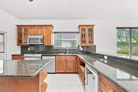 6799 Augusta Court, West Palm Beach FL - photo 11 of 61