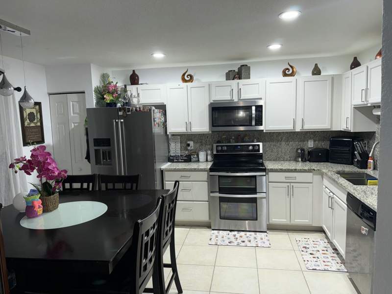 4 bedroom Townhouse at 7108 Hawks Nest Terrace, North County Pud 2, Riviera Beach — photo 2