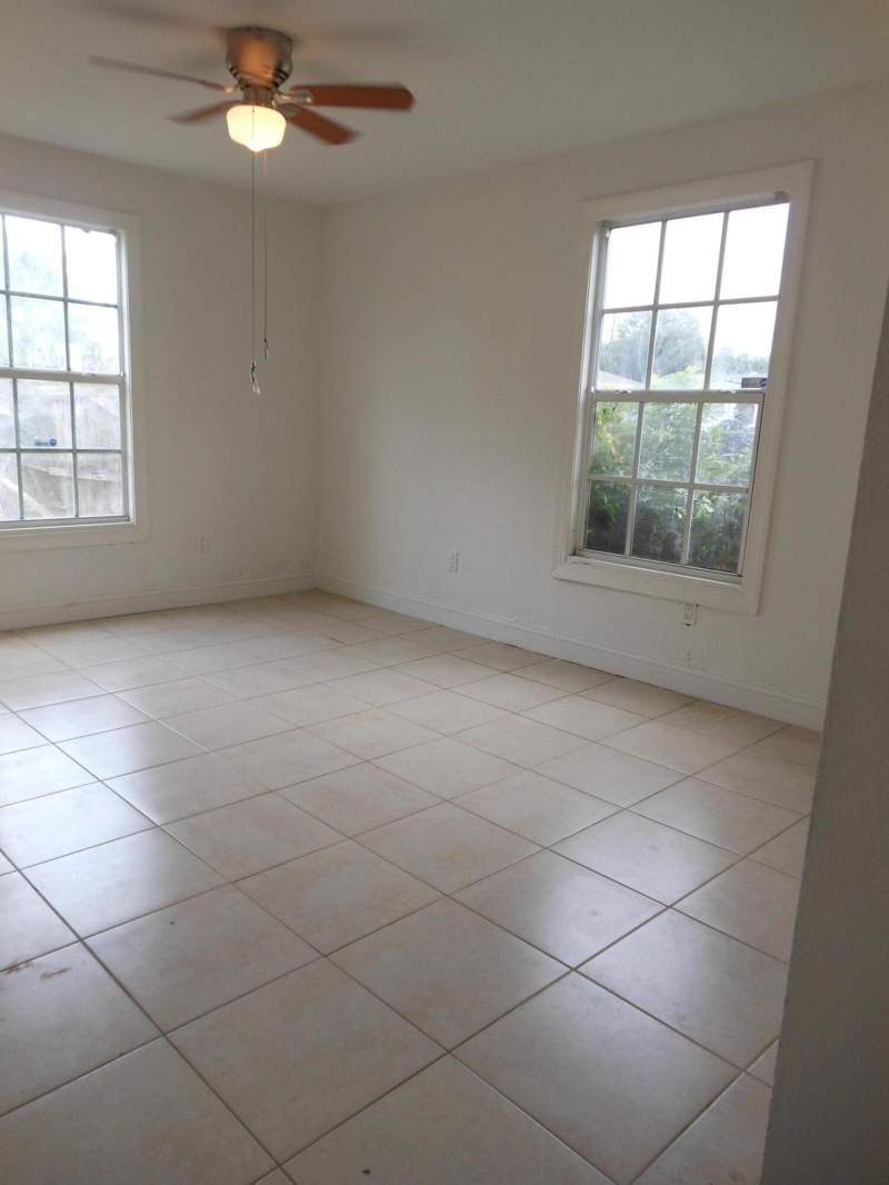 3 bedroom Single Family Residence at 2829 Shawnee Road, Meadow Park, West Palm Beach — photo 4