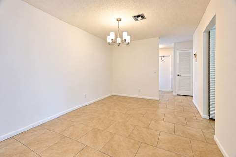 828 Timberview Drive #A, Fort Pierce FL - photo 14 of 35