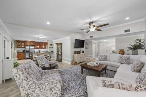 992 NW 83rd Drive, Coral Springs FL - photo 10 of 53