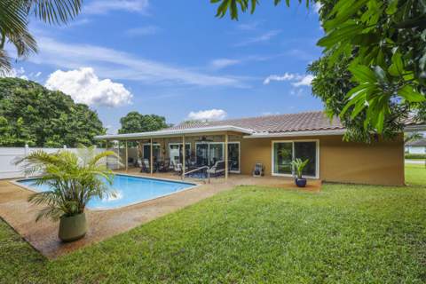 992 NW 83rd Drive, Coral Springs FL - photo 24 of 53