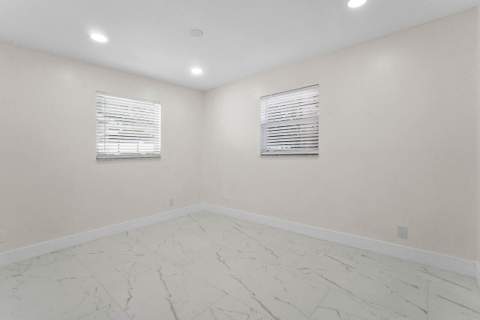 2350 Niki Jo Lane, Palm Beach Gardens FL - photo 15 of 24