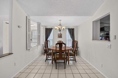 5504 Courtney Circle, Boynton Beach FL - photo 12 of 49