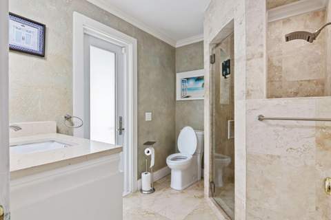 16686 Golfview Drive, Weston FL - photo 10 of 81