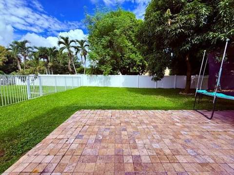 3609 Newport Avenue, Boynton Beach FL - photo 10 of 22