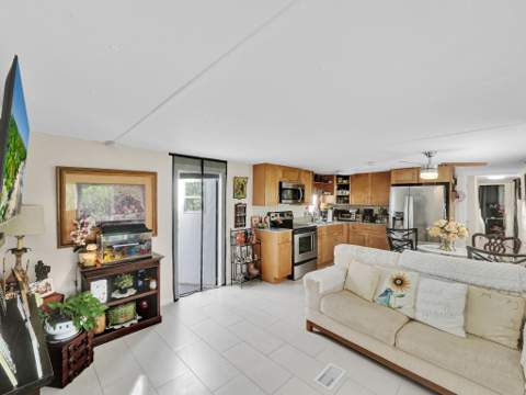 14 W Bridgette Boulevard #14, Greenacres FL - photo 15 of 34