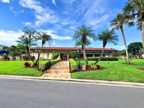 8410 Casa Del Lago #E, Boca Raton FL - photo 24 of 39