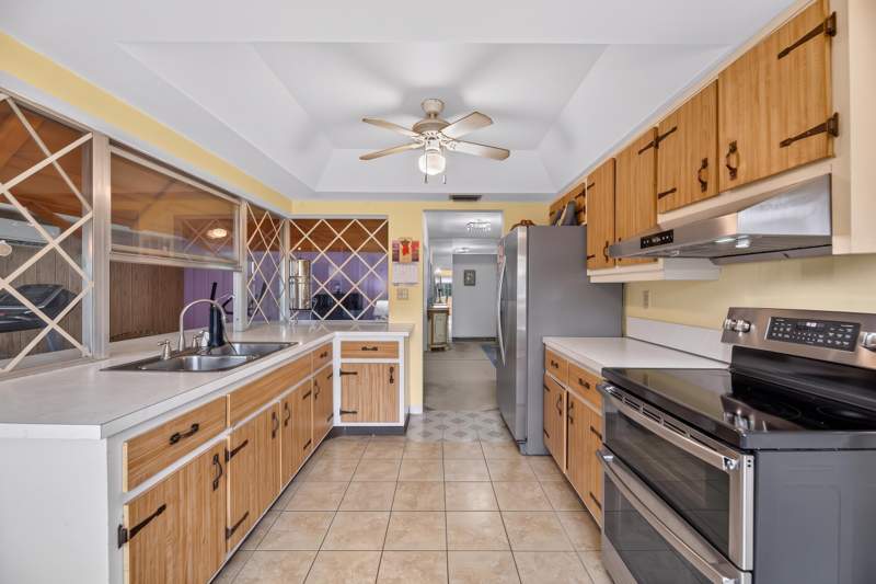 3 bedroom Single Family Residence at 3550 NW 33rd Terrace, Lauderdale Lakes North Gate, Lauderdale Lakes — photo 3