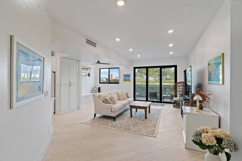 2 bedroom Condominium at 200 Waterway Road #105, Tequesta Cove Condo, Tequesta — photo 2