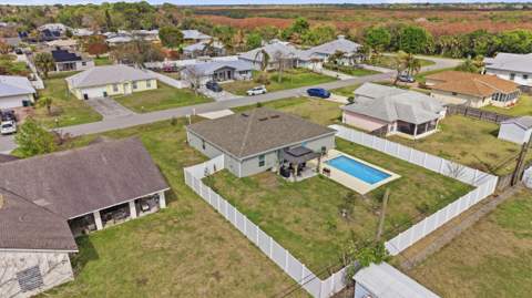 684 SE Crescent Avenue, Port St. Lucie FL - photo 22 of 41