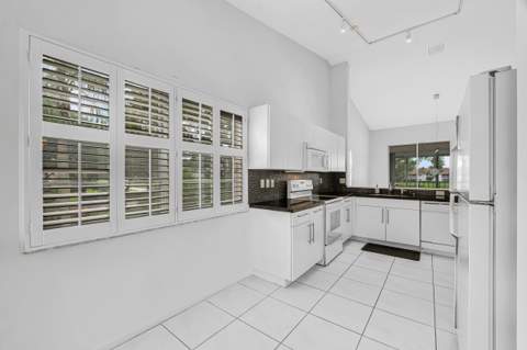 7857 Whispering Palms Drive #201, Boynton Beach FL - photo 22 of 76